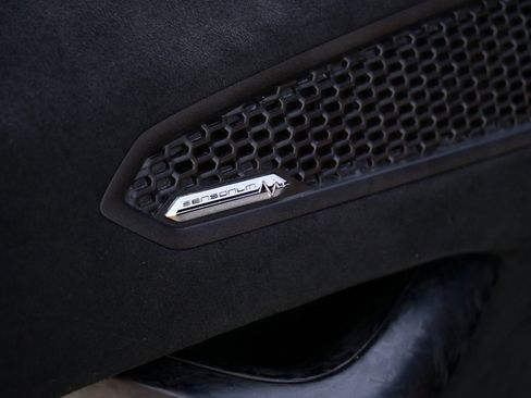 Used 2018 Lamborghini Huracan Performante image 23