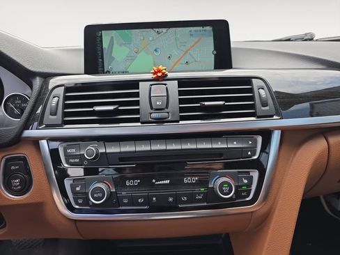Used 2016 BMW 428i Convertible w/ Technology Package RWD image 9
