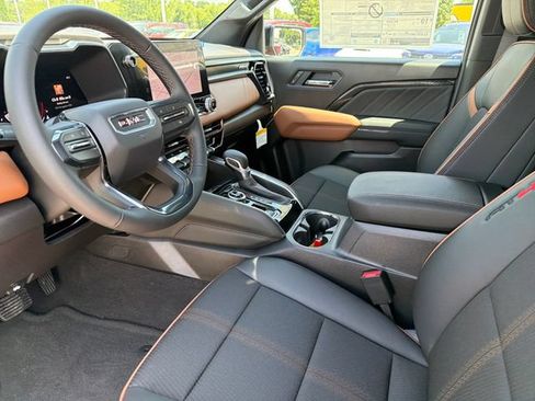 New 2026 GMC Canyon AT4 AWD/4WD image 18