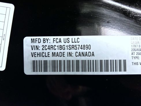 Used 2025 Chrysler Pacifica Select FWD image 24