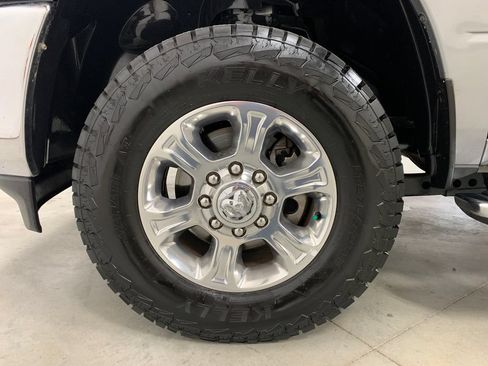 Used 2024 RAM 2500 Big Horn w/ Bed Utility Group AWD/4WD image 18
