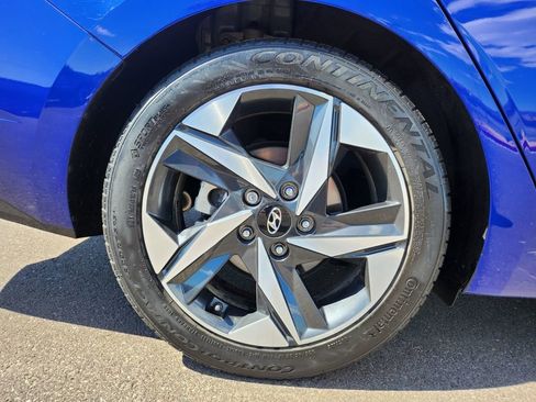 Used 2022 Hyundai Elantra Limited image 33