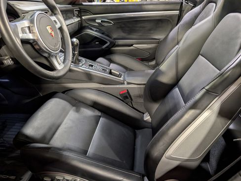 Used 2014 Porsche 911 Carrera 4S AWD/4WD image 4