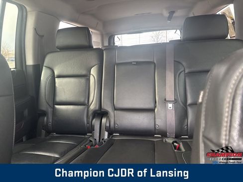 Used 2015 GMC Yukon XL SLT image 44