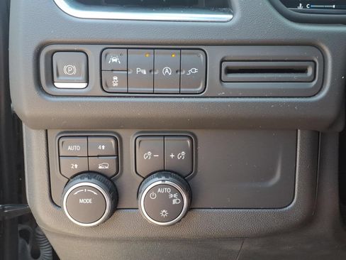 Used 2022 Chevrolet Tahoe LT AWD/4WD image 21