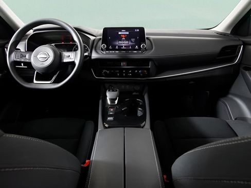 Used 2024 Nissan Rogue S FWD image 13