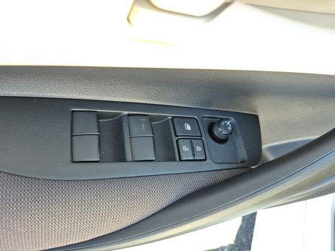 Used 2024 Toyota Corolla LE image 22