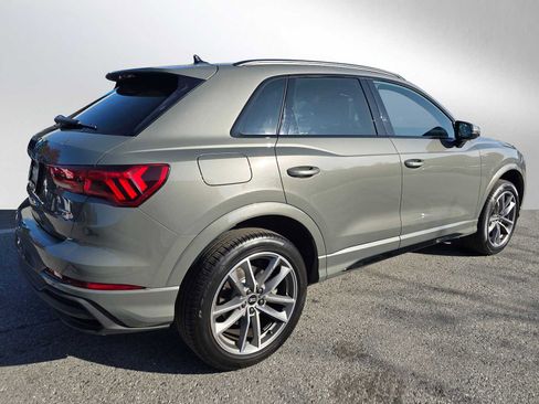 Certified 2025 Audi Q3 2.0T Premium image 3