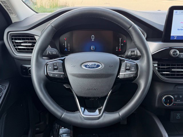 Used 2023 Ford Escape Active AWD/4WD image 12