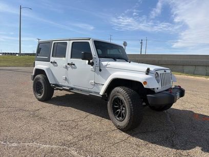 Used 2018 Jeep Wrangler Unlimited Sahara w/ Connectivity Group