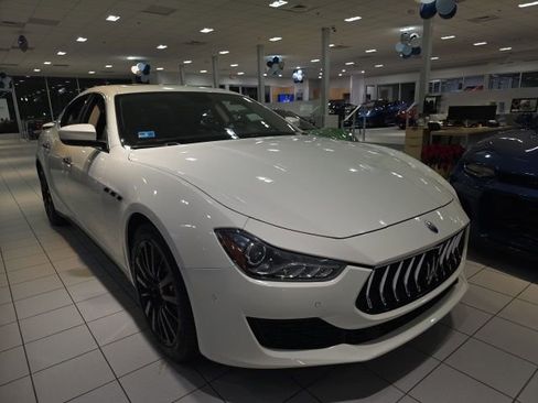 Used 2020 Maserati Ghibli S Q4 image 1
