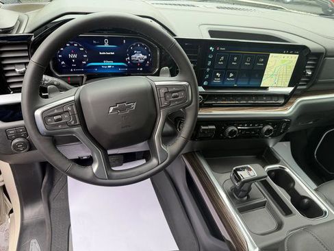 New 2026 Chevrolet Silverado 1500 RST w/ Dark Appearance Package AWD/4WD image 14