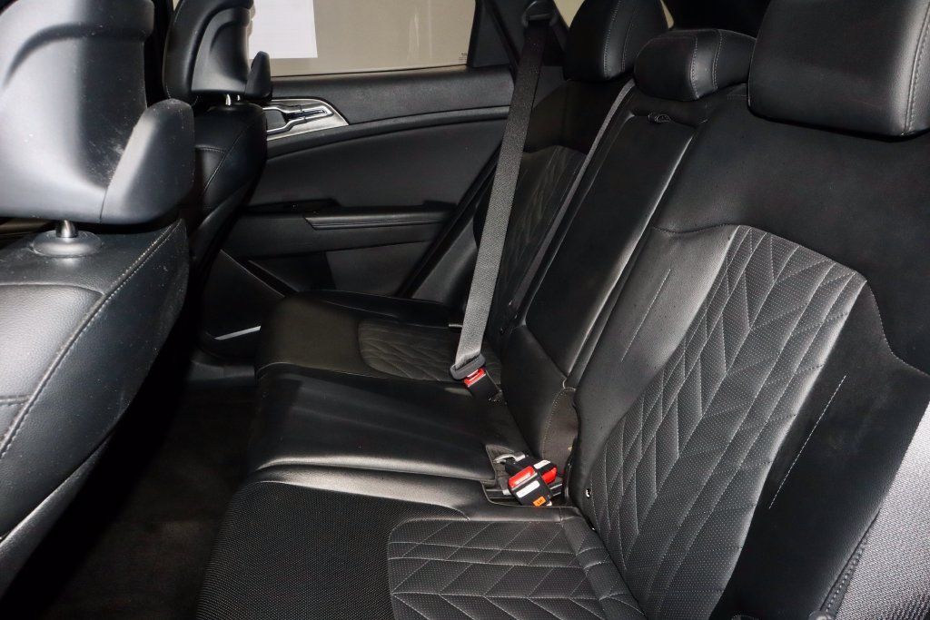 Used 2023 Kia Sportage X-Line AWD/4WD image 22