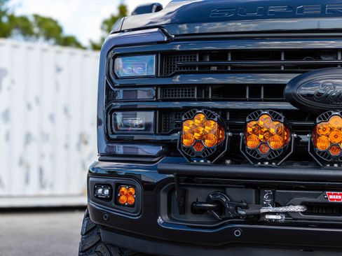 Used 2025 Ford F350 Platinum w/ Tremor Off-Road Package image 9