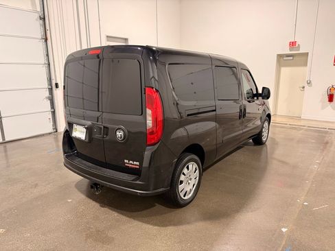 Used 2021 RAM ProMaster City Tradesman SLT image 5