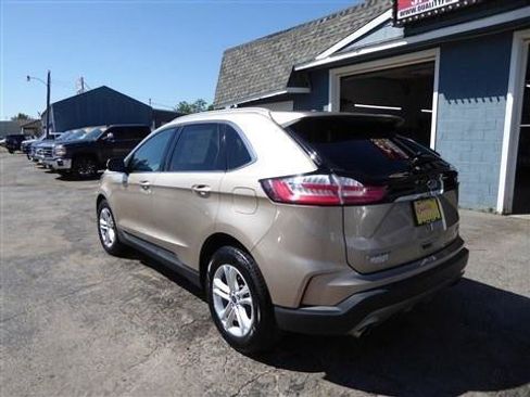 Used 2020 Ford Edge SEL w/ Convenience Package FWD image 9