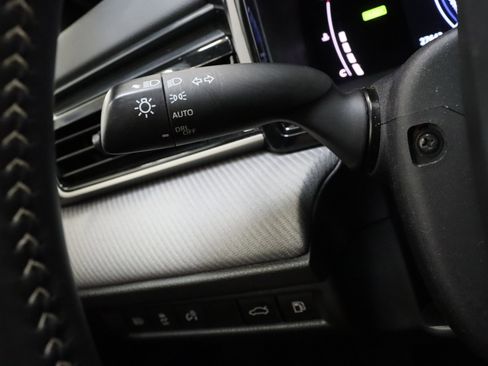 Certified 2025 Toyota Camry SE image 25