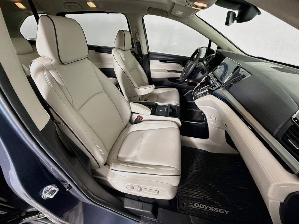 Used 2025 Honda Odyssey Touring image 30