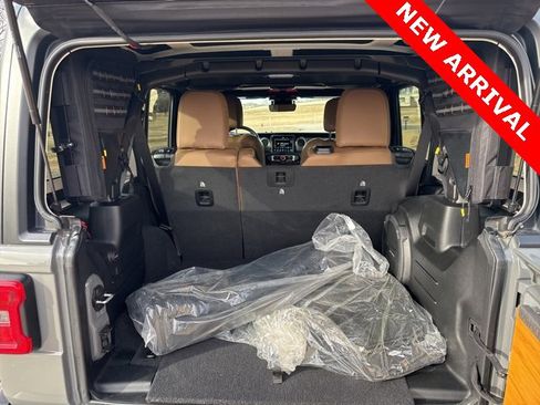 Used 2021 Jeep Wrangler Unlimited Rubicon image 14