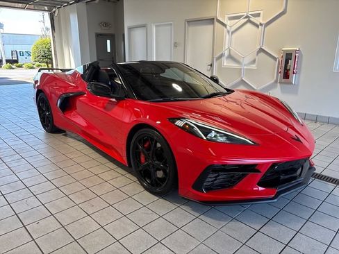 Used 2021 Chevrolet Corvette Stingray Premium Conv w/ Z51 Performance Package RWD image 1