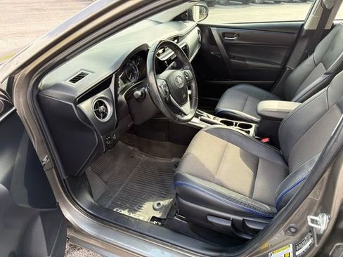 Used 2019 Toyota Corolla SE FWD image 18