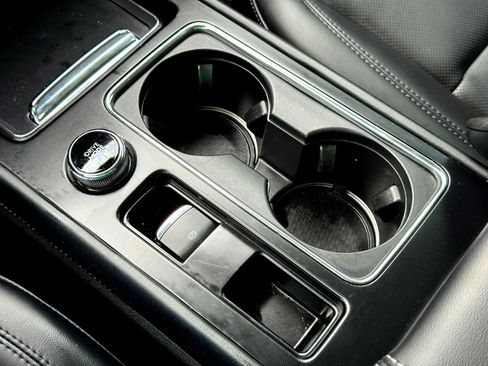 Used 2024 Lincoln Corsair FWD w/ Equipment Group 101A image 27