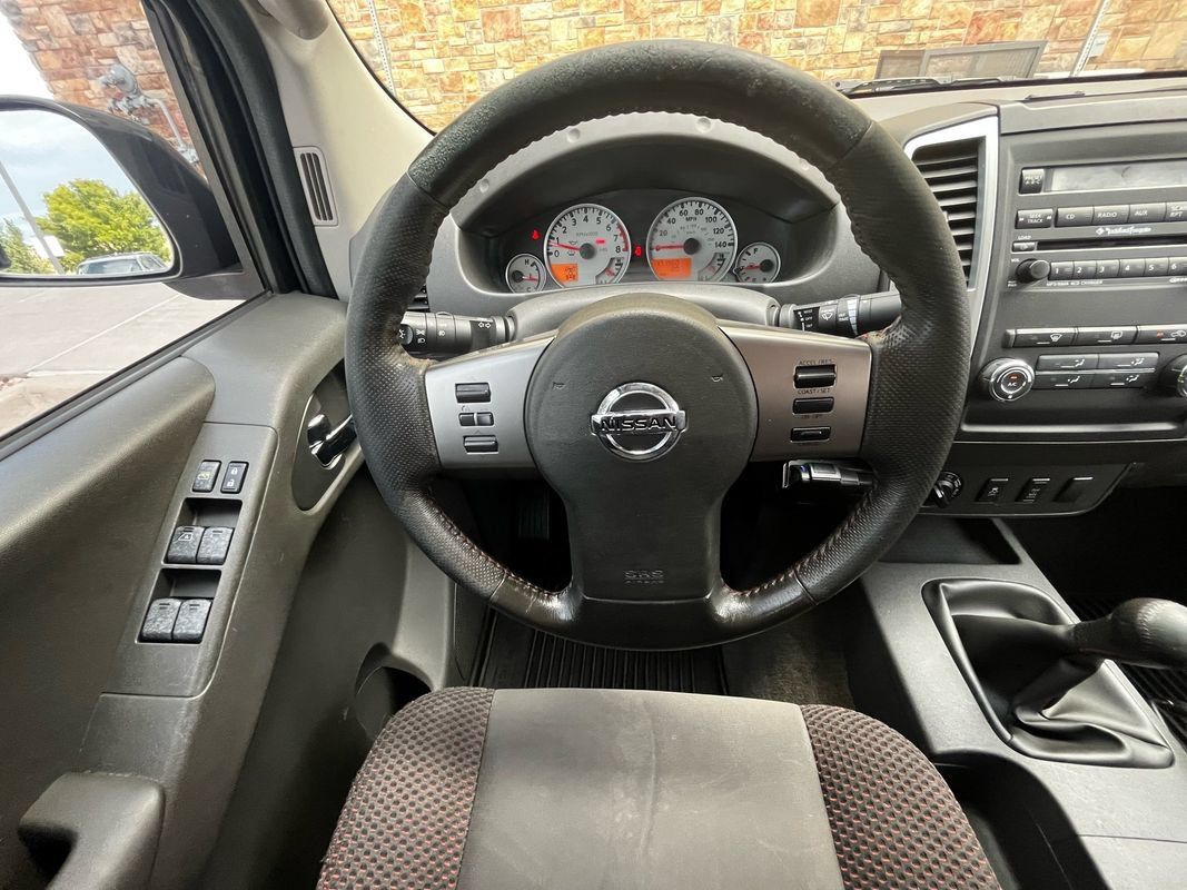 Used 2012 Nissan Frontier PRO-4X AWD/4WD image 15