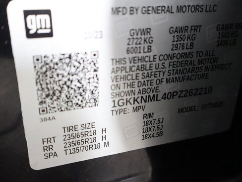 Used 2023 GMC Acadia SLT image 53