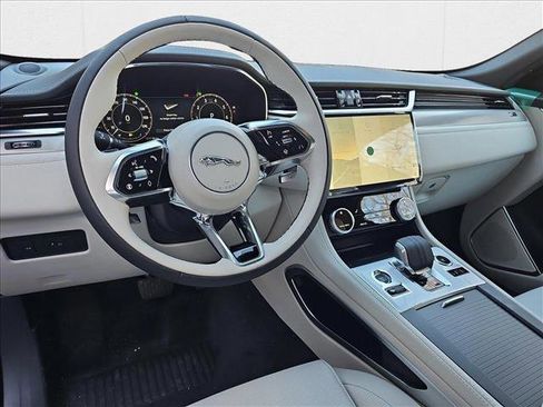 New 2026 Jaguar F-PACE R-Dynamic S image 14