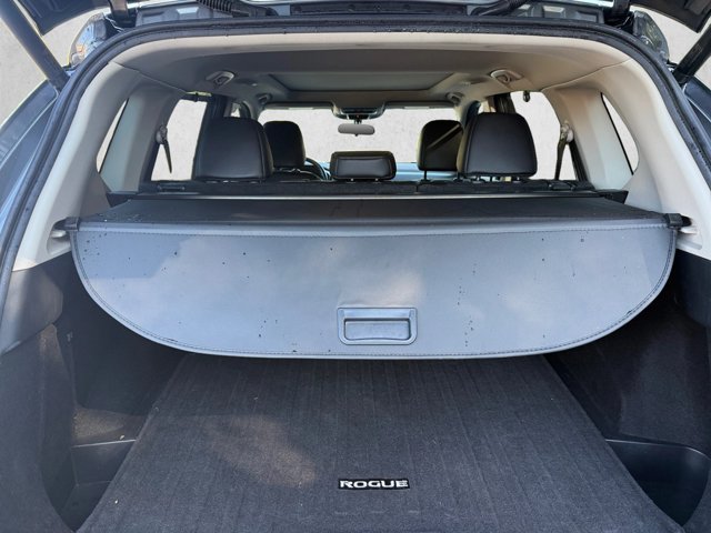 Used 2021 Nissan Rogue SV w/ Premium Package FWD image 6