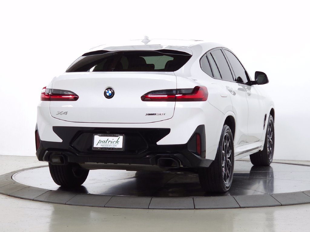 Used 2024 BMW X4 xDrive30i w/ M Sport Package AWD/4WD image 11