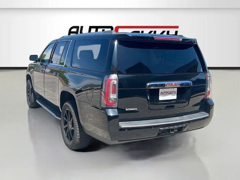 Used 2019 GMC Yukon XL Denali w/ Open Road Package AWD/4WD image 5