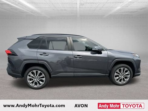 Used 2022 Toyota RAV4 XLE Premium FWD image 9