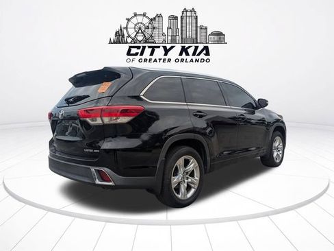 Used 2019 Toyota Highlander Limited AWD/4WD image 7