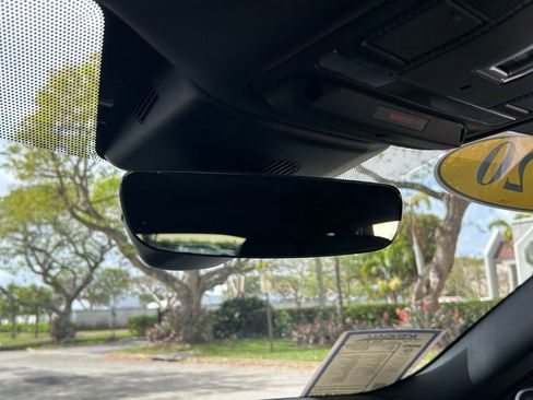 Used 2020 Land Rover Range Rover Evoque SE image 53