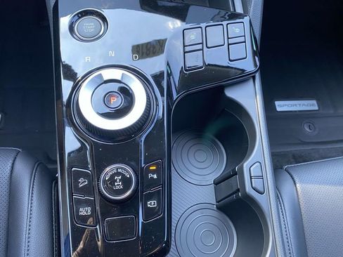 New 2025 Kia Sportage EX image 25
