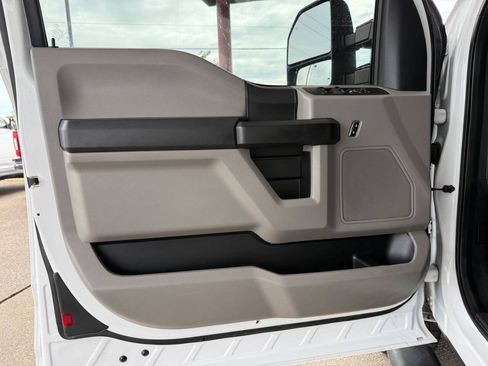 Used 2019 Ford F250 XL w/ Power Equipment Group AWD/4WD image 13
