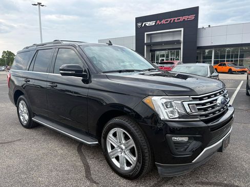 Used 2020 Ford Expedition XLT w/ Equipment Group 202A RWD image 2