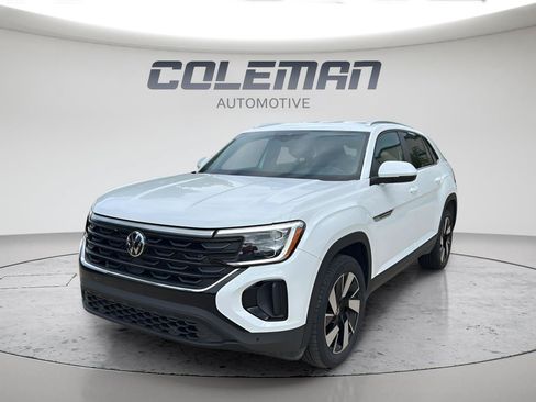 Used 2024 Volkswagen Atlas Cross Sport SE FWD image 1