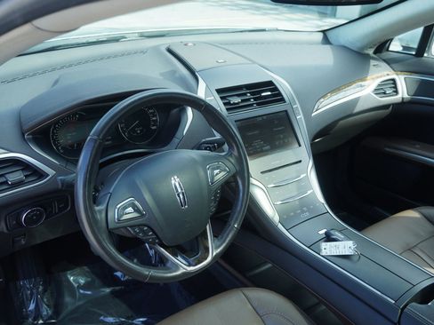 Used 2014 Lincoln MKZ Sedan 4D w/ Equipment Group 102A Reserve image 9