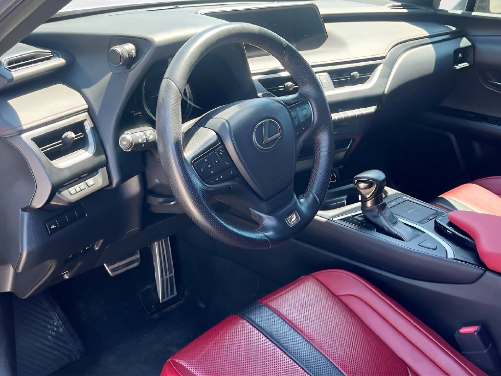 Used 2019 Lexus UX 200 F Sport w/ F Sport Premium Package FWD image 9