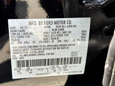 New 2025 Lincoln Aviator 2WD w/ Equipment Group 101A image 28