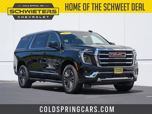 Used 2025 GMC Yukon XL Elevation w/ Elevation Premium Package AWD/4WD image 1