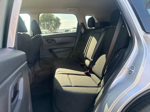Used 2024 Nissan Rogue S AWD/4WD image 19