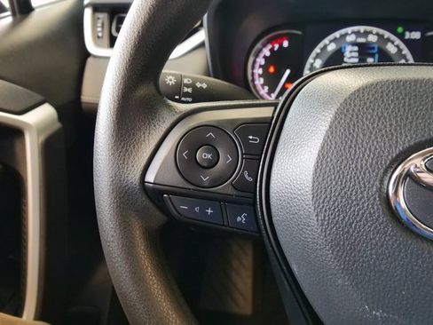 Used 2024 Toyota RAV4 XLE image 23