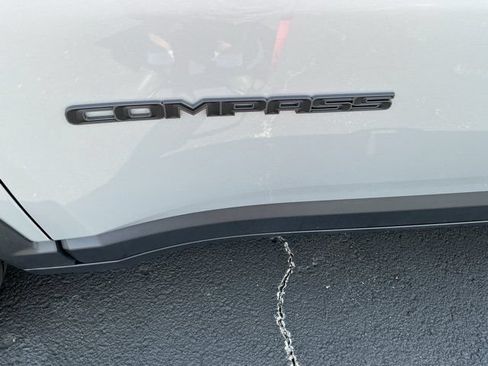 Used 2024 Jeep Compass Trailhawk AWD/4WD image 11