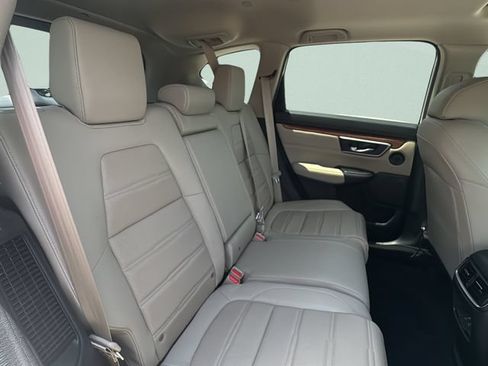 Used 2022 Honda CR-V Touring image 16