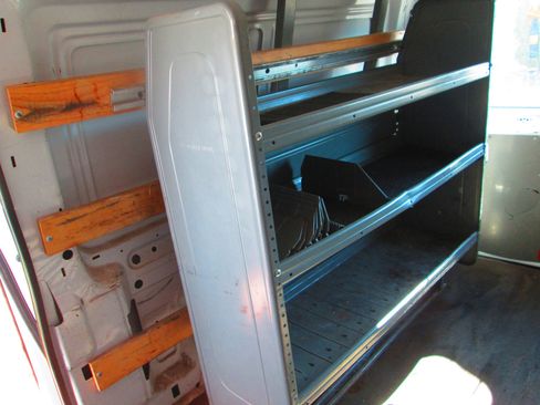 Used 2009 Ford E-250 and Econoline 250 image 8