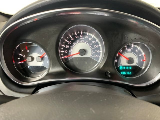 Used 2013 Chrysler 200 LX FWD image 22