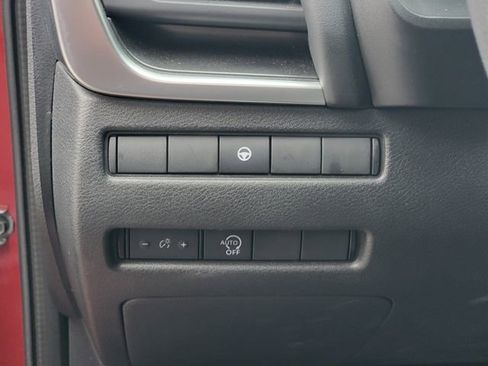 Used 2023 Nissan Rogue SV image 21